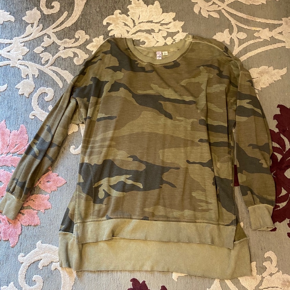 camo top